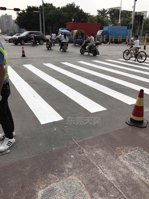 道路劃線工程交通劃線工程小區(qū)停車場(chǎng)廠區(qū)劃線工程